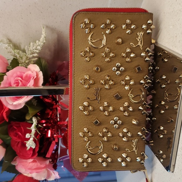 CHRISTIAN LOUBOUTIN studded gold leather wallet - Picture 1 of 12